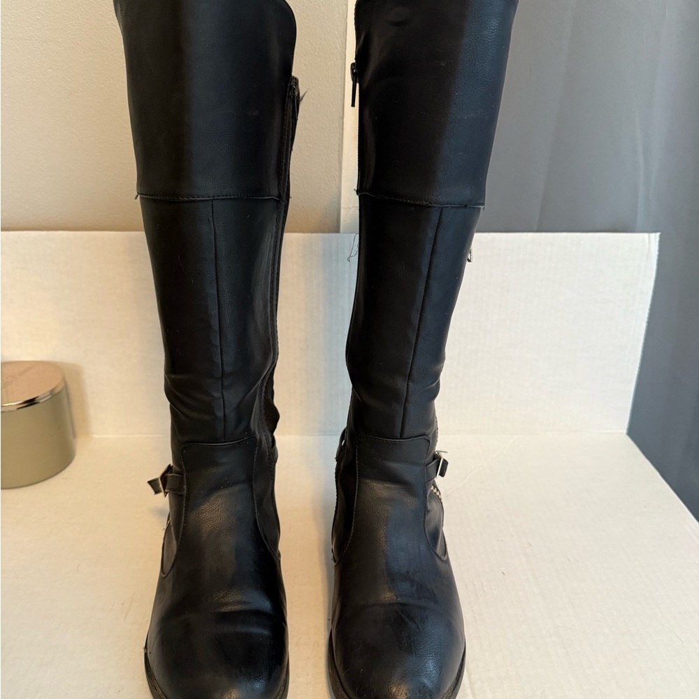 Black Faux-Leather Knee-High Boots Ladies Size 8W Gold Hardware - Picture 3 of 11